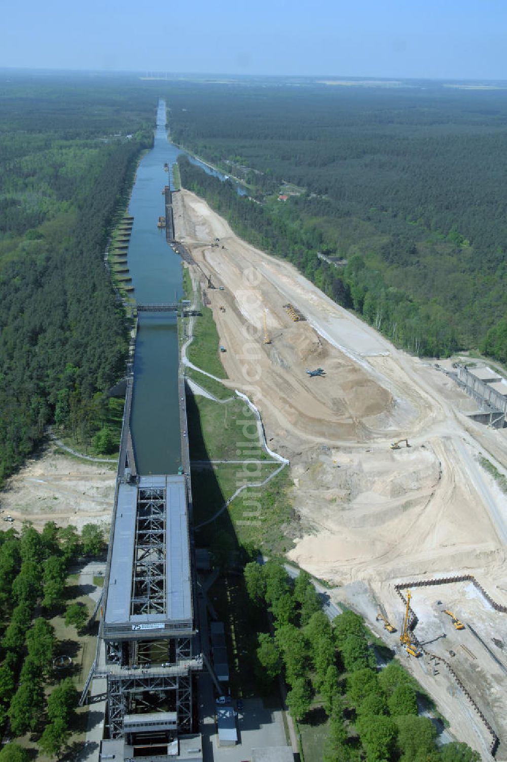 NIEDERFINOW aus der Vogelperspektive: Neubau des Schiffshebewerkes Niederfinow Nord