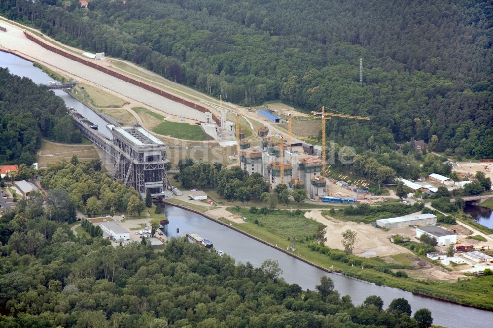 Niederfinow aus der Vogelperspektive: Neubau des Schiffshebewerks Niederfinow am Finowkanal im Bundesland Brandenburg