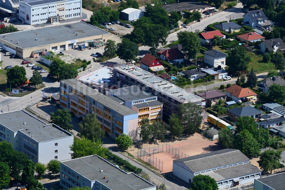 Luftbild Bernau - Neubau des Schulgebaudes Grundschule an der Hasenheide in Bernau im Bundesland Brandenburg, Deutschland