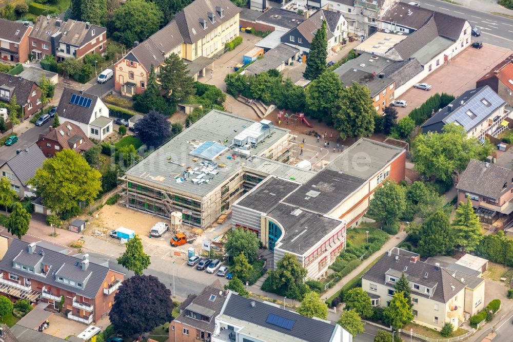 Luftbild Dinslaken - Neubau Schulgebäude der Bruchschule an der Hedwigstraße im Ortsteil Eppinghoven in Dinslaken im Bundesland Nordrhein-Westfalen