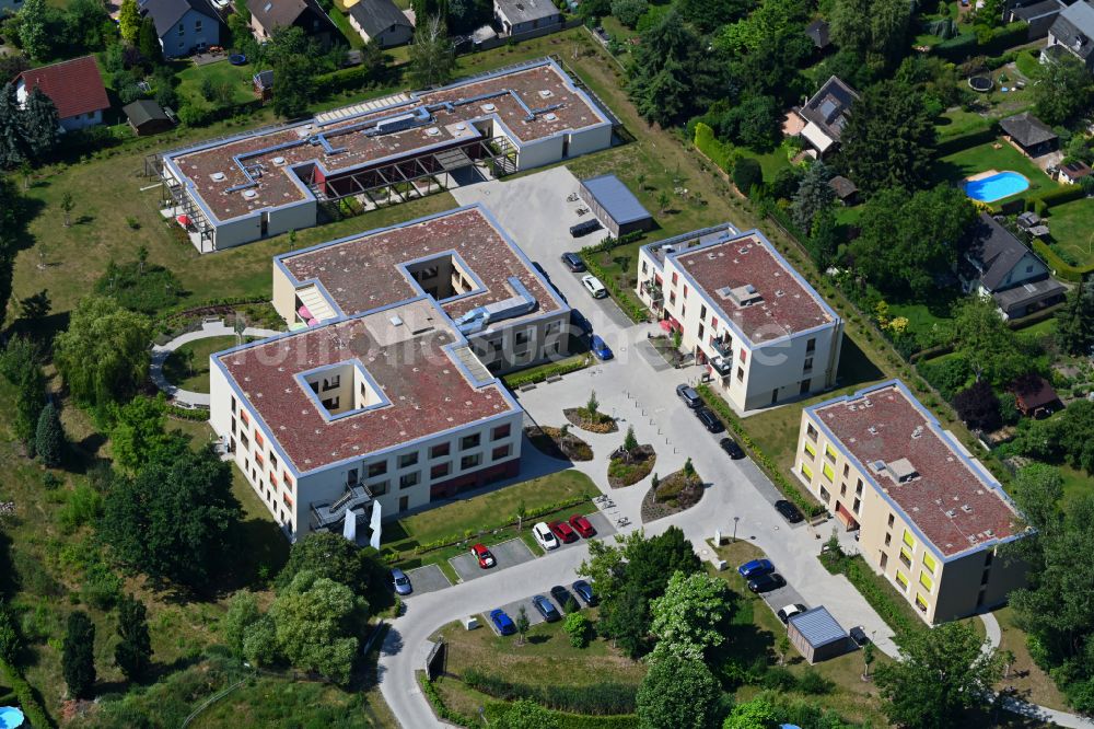 Berlin von oben - Neubau eines Seniorenzentrum im Ortsteil Mahlsdorf in Berlin, Deutschland