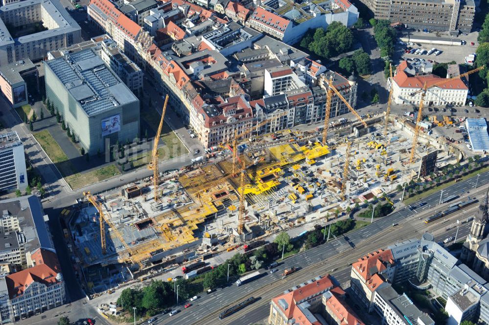 Leipzig von oben - Neubau des Shoppingcenters Höfe am Brühl am Richard-Wagner-Platz in Leipzig