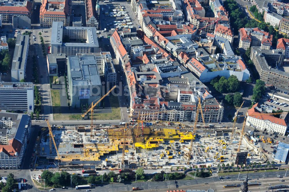 Leipzig aus der Vogelperspektive: Neubau des Shoppingcenters Höfe am Brühl am Richard-Wagner-Platz in Leipzig