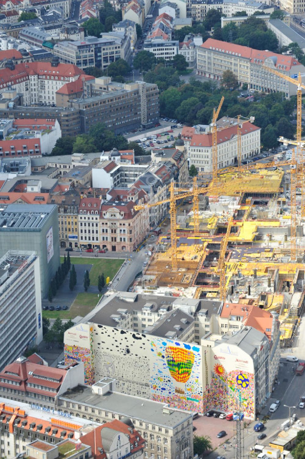 Luftbild Leipzig - Neubau des Shoppingcenters Höfe am Brühl am Richard-Wagner-Platz in Leipzig