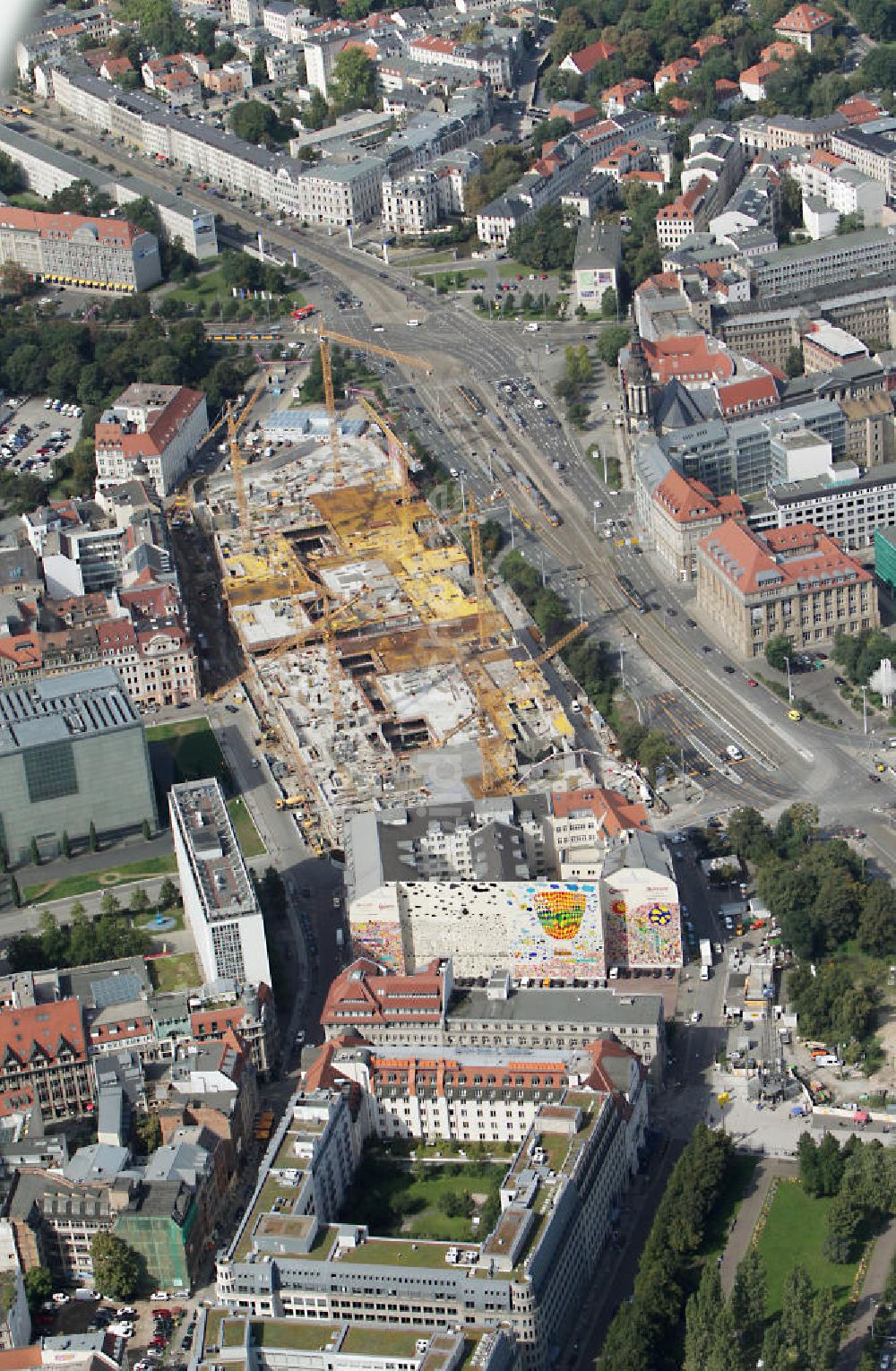 Luftaufnahme Leipzig - Neubau des Shoppingcenters Höfe am Brühl am Richard-Wagner-Platz in Leipzig