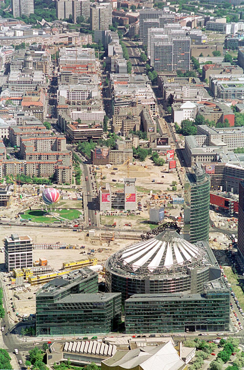 Luftbild Berlin Mitte - Neubau des Sony - Center am Potsdamer Platz in Berlin-Mitte