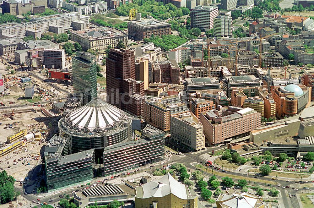 Berlin Mitte von oben - Neubau des Sony - Center am Potsdamer Platz in Berlin-Mitte