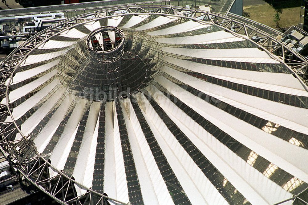 Berlin Mitte aus der Vogelperspektive: Neubau des Sony - Center am Potsdamer Platz in Berlin-Mitte