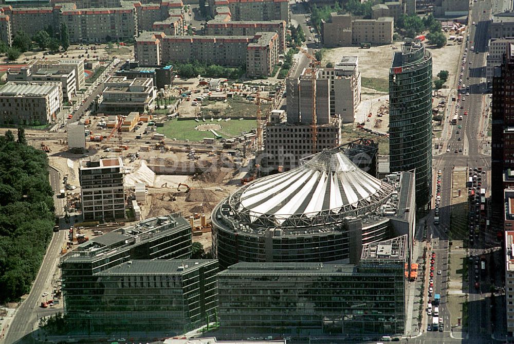 Luftaufnahme Berlin Mitte - Neubau des Sony - Center am Potsdamer Platz in Berlin-Mitte