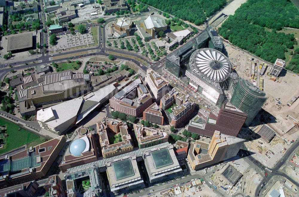 Luftbild Berlin - Neubau des Sony - Center am Potsdamer Platz in Berlin-Mitte