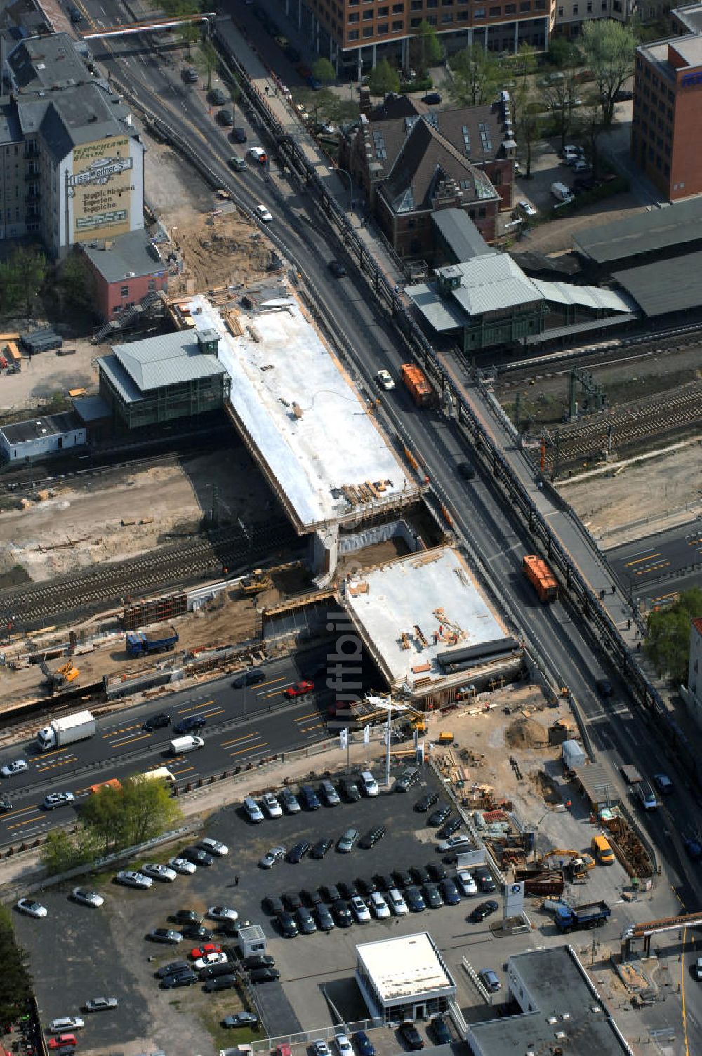 Berlin von oben - Neubau der Spandauer Damm Brücke in Berlin-Charlottenburg