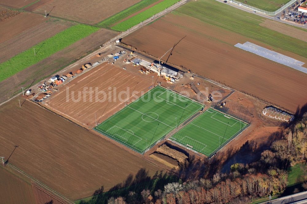 Binzen von oben - Neubau der Sportplatzanlagen in Binzen im Bundesland Baden-Württemberg, Deutschland