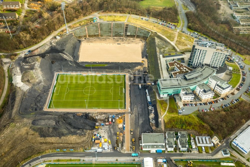 Luftbild Gelsenkirchen - Neubau der Sportplatzanlagen des FC Gelsenkirchen-Schalke 04 e.V. zwischen dem Ernst-Kuzorra-Weg und der Parkallee im Ortsteil Gelsenkirchen-Ost in Gelsenkirchen im Bundesland Nordrhein-Westfalen, Deutschland