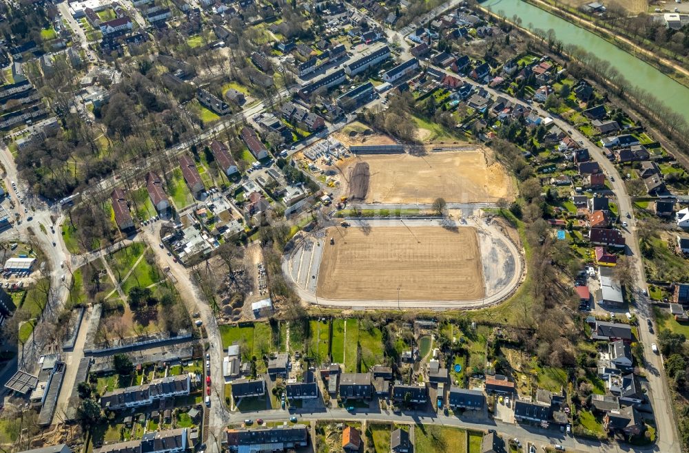 Luftaufnahme Voerde (Niederrhein) - Neubau der Sportplatzanlagen der Sportvereinigung 08/29 Friedrichsfeld e.V. Am Tannenbusch in Voerde (Niederrhein) im Bundesland Nordrhein-Westfalen, Deutschland