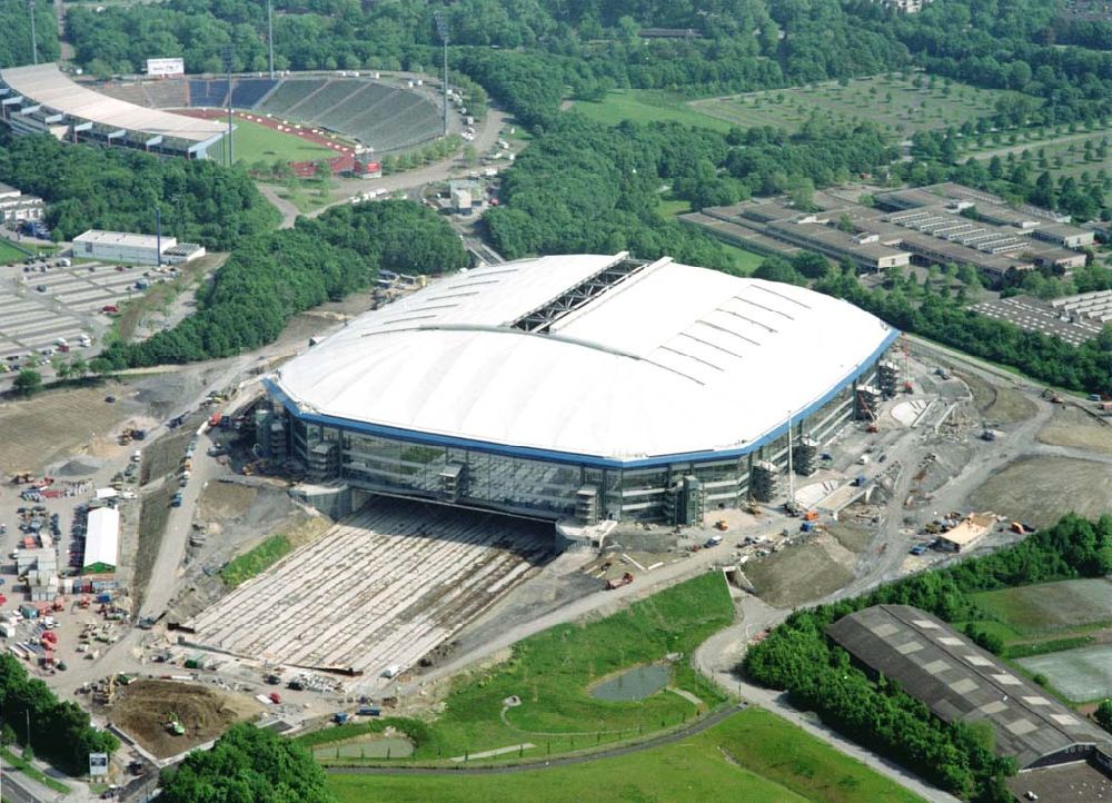 Luftbild Bottrop - Neubau der Stadthalle Bottrop am Bottroper Stadion.