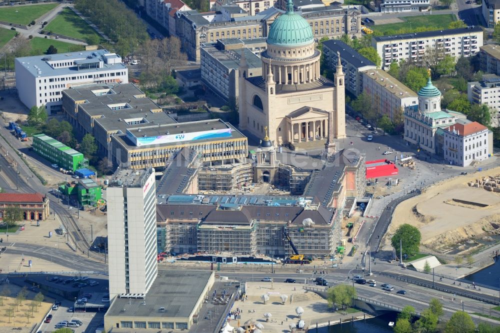 Luftbild Potsdam - Neubau des Stadtschloß und Brandenburger Landtag in Potsdam im Bundesland Brandenburg