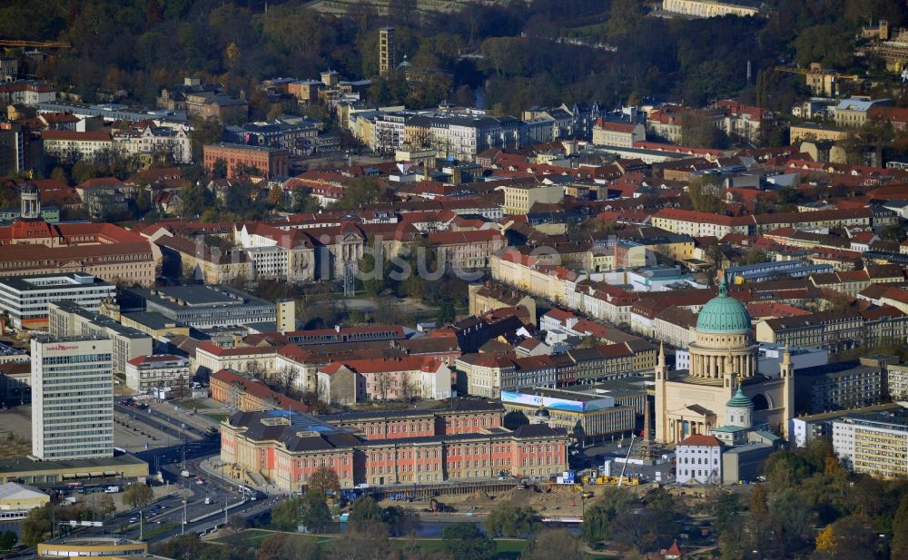 Potsdam aus der Vogelperspektive: Neubau des Stadtschloß und Brandenburger Landtag in Potsdam im Bundesland Brandenburg