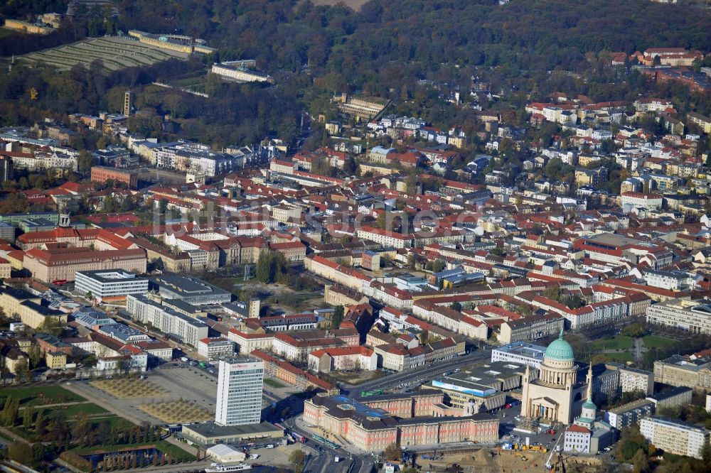 Potsdam von oben - Neubau des Stadtschloß und Brandenburger Landtag in Potsdam im Bundesland Brandenburg