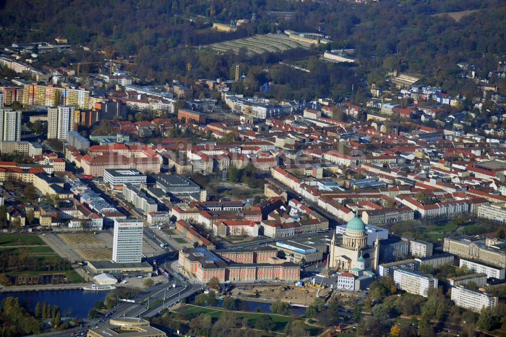 Luftbild Potsdam - Neubau des Stadtschloß und Brandenburger Landtag in Potsdam im Bundesland Brandenburg