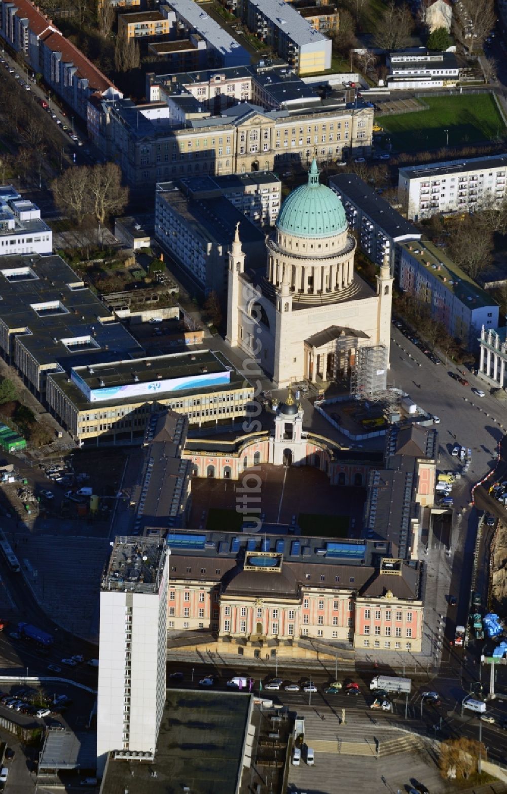 Luftaufnahme Potsdam - Neubau des Stadtschloß und Brandenburger Landtag in Potsdam im Bundesland Brandenburg