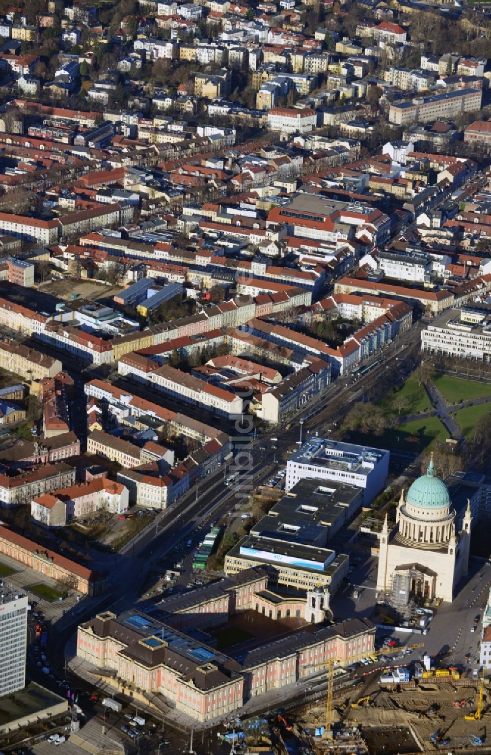 Potsdam von oben - Neubau des Stadtschloß und Brandenburger Landtag in Potsdam im Bundesland Brandenburg