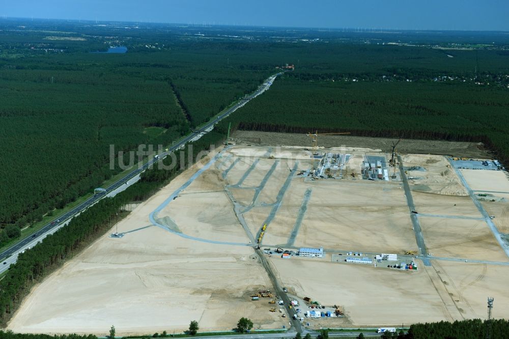 Grünheide (Mark) von oben - Neubau der Tesla Gigafactory 4 im Ortsteil Freienbrink in Grünheide (Mark) im Bundesland Brandenburg, Deutschland