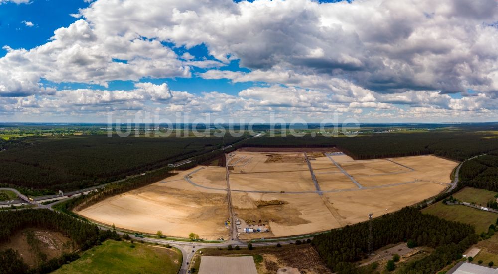 Grünheide (Mark) von oben - Neubau der Tesla Gigafactory 4 im Ortsteil Freienbrink in Grünheide (Mark) im Bundesland Brandenburg, Deutschland