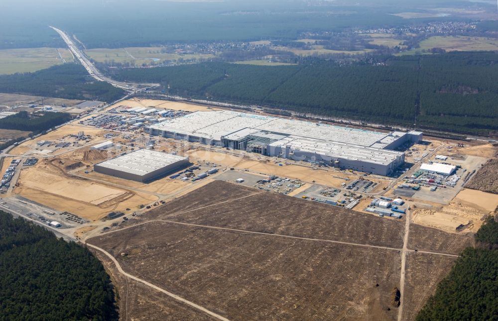 Grünheide (Mark) von oben - Neubau der Tesla Gigafactory 4 im Ortsteil Freienbrink in Grünheide (Mark) im Bundesland Brandenburg, Deutschland