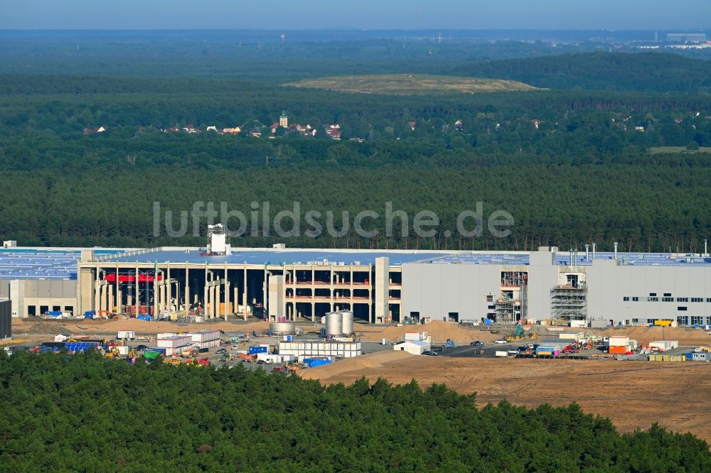 Grünheide (Mark) aus der Vogelperspektive: Neubau der Tesla Gigafactory 4 im Ortsteil Freienbrink in Grünheide (Mark) im Bundesland Brandenburg, Deutschland