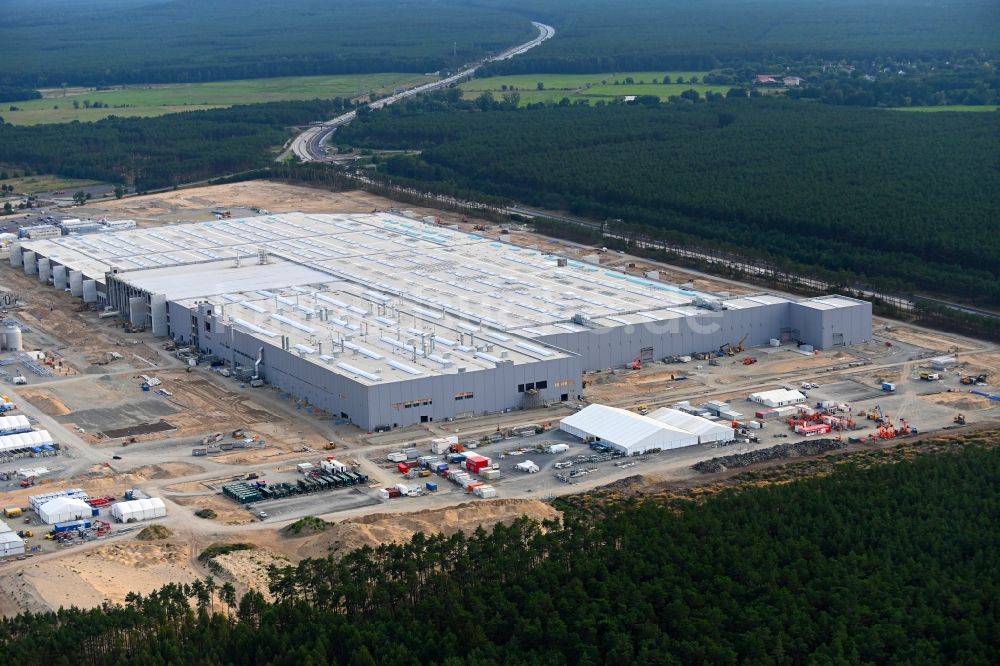 Luftaufnahme Grünheide (Mark) - Neubau der Tesla Gigafactory 4 im Ortsteil Freienbrink in Grünheide (Mark) im Bundesland Brandenburg, Deutschland