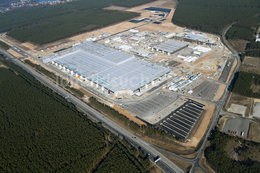 Luftbild Grünheide (Mark) - Neubau der Tesla Gigafactory 4 im Ortsteil Freienbrink in Grünheide (Mark) im Bundesland Brandenburg, Deutschland