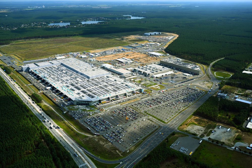 Luftbild Grünheide (Mark) - Neubau der Tesla Gigafactory 4 im Ortsteil Freienbrink in Grünheide (Mark) im Bundesland Brandenburg, Deutschland