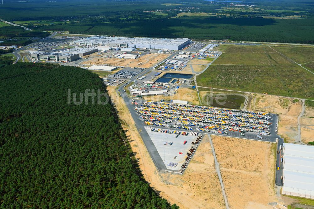 Grünheide (Mark) von oben - Neubau der Tesla Gigafactory 4 im Ortsteil Freienbrink in Grünheide (Mark) im Bundesland Brandenburg, Deutschland