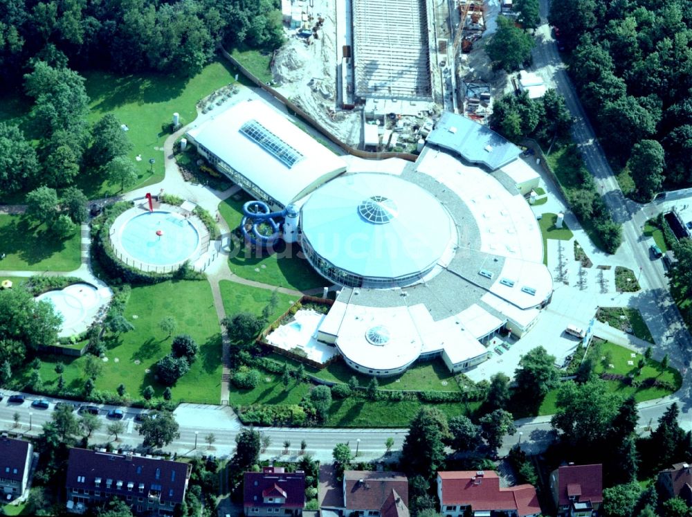 Brandenburg an der Havel von oben - Neubau der Therme und Schwimmbecken am Freibad der Freizeiteinrichtung Marienbad Brandenburg in Brandenburg an der Havel im Bundesland Brandenburg, Deutschland