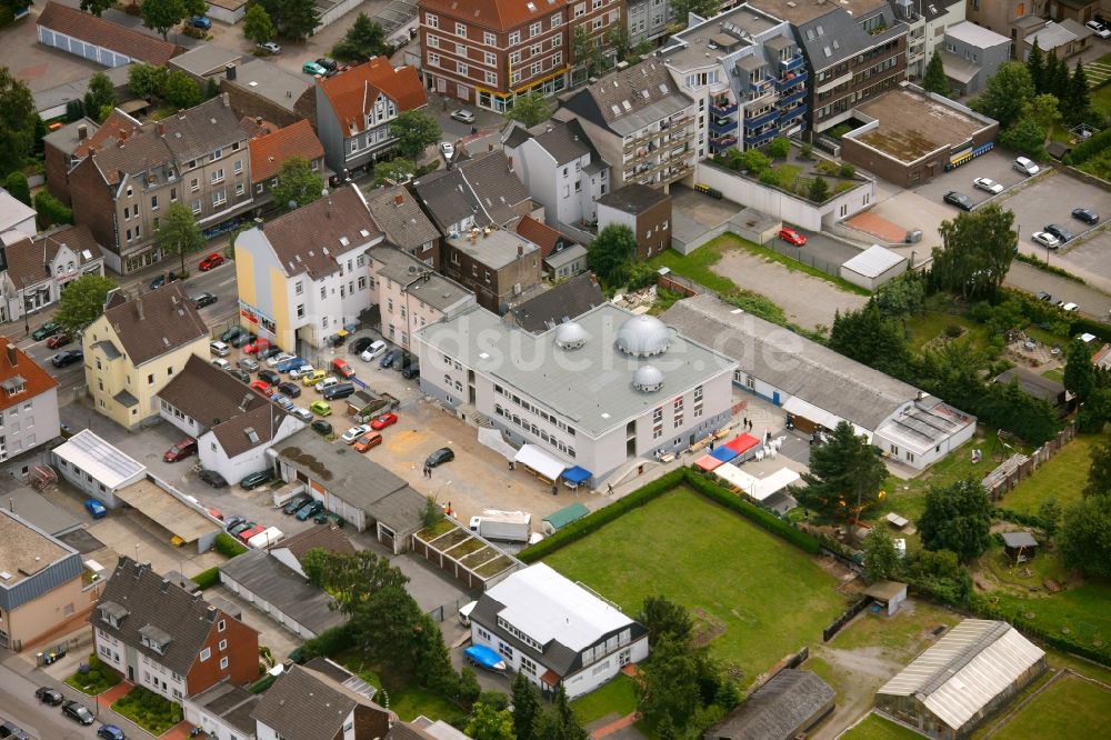 Recklinghausen aus der Vogelperspektive: Neubau der türkisch - islamischen Eyüp Sultzan Moschee an der Bochumer Straße in Recklinghausen im Bundesland Nordrhein-Westfalen