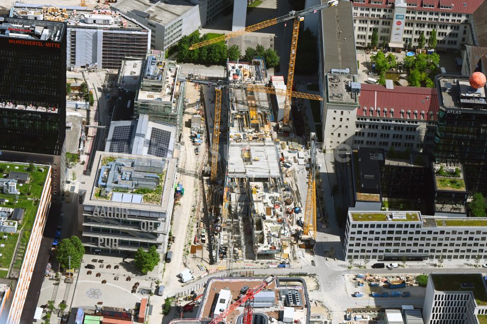 München von oben - Neubau des Unternehmens-Verwaltungsgebäude des Chemiekonzern Wacker im Ortsteil Haidhausen in München im Bundesland Bayern, Deutschland