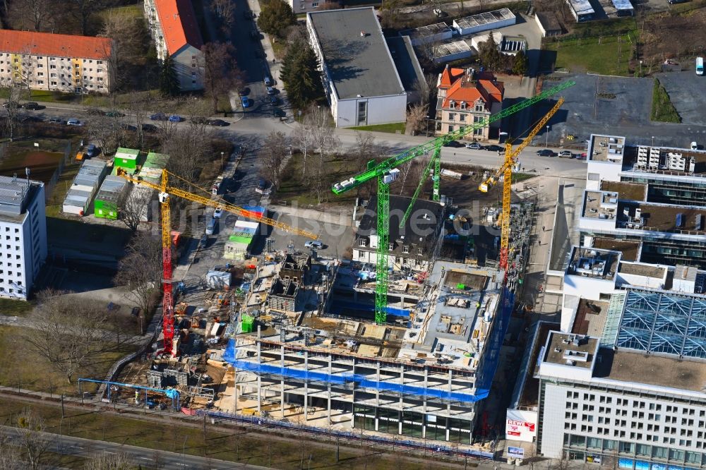 Dresden von oben - Neubau des Unternehmens-Verwaltungsgebäude Lindenaustraße - Winckelmannstraße - Bayrische Straße im Ortsteil Südvorstadt in Dresden im Bundesland Sachsen, Deutschland