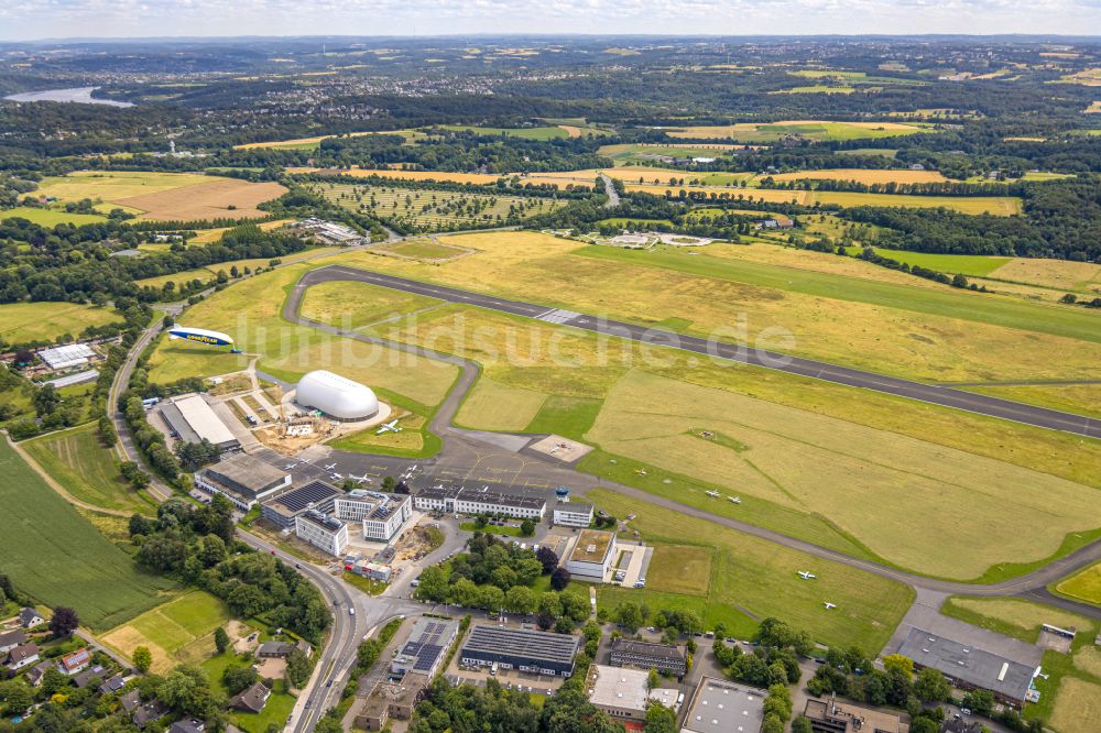 Luftaufnahme Mülheim an der Ruhr - Neubau des Unternehmens-Verwaltungsgebäude pitstop.de GmbH in Mülheim an der Ruhr im Bundesland Nordrhein-Westfalen, Deutschland