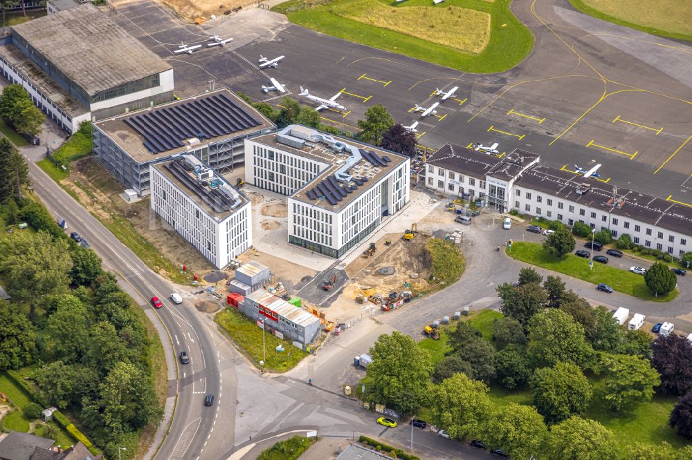 Mülheim an der Ruhr von oben - Neubau des Unternehmens-Verwaltungsgebäude pitstop.de GmbH in Mülheim an der Ruhr im Bundesland Nordrhein-Westfalen, Deutschland