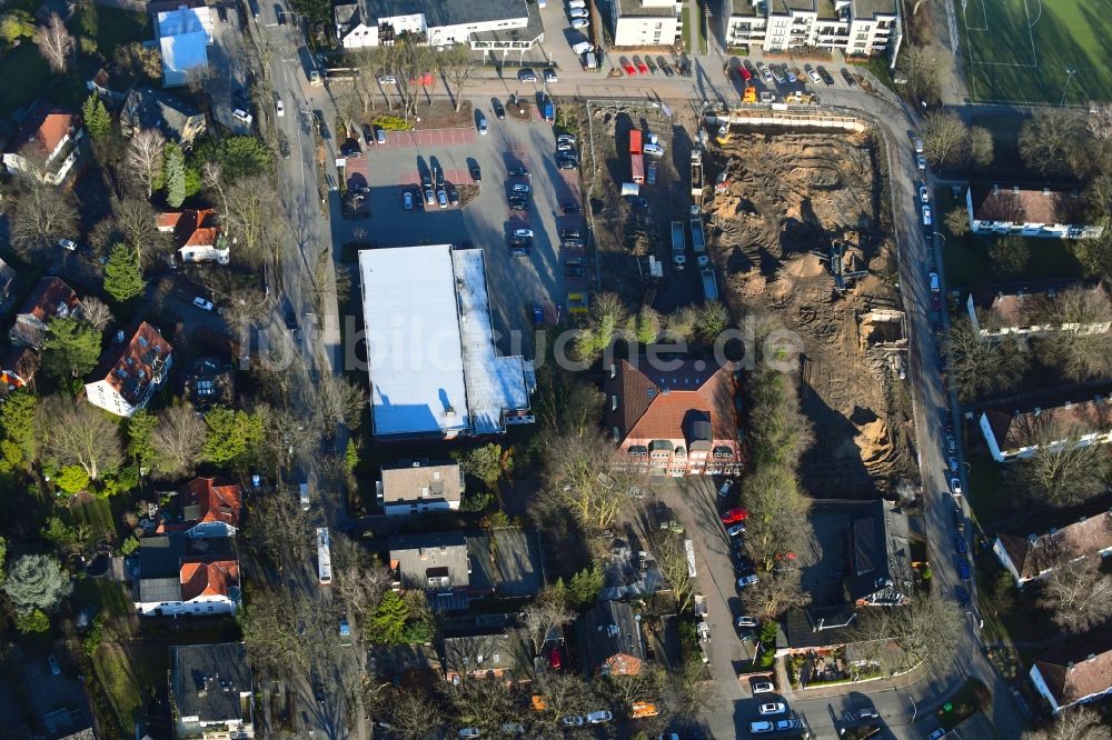 Luftbild Hamburg - Neubau des Unternehmens-Verwaltungsgebäude der Ppw Polyplan Werkzeuge GmbH im Ortsteil Schnelsen in Hamburg, Deutschland