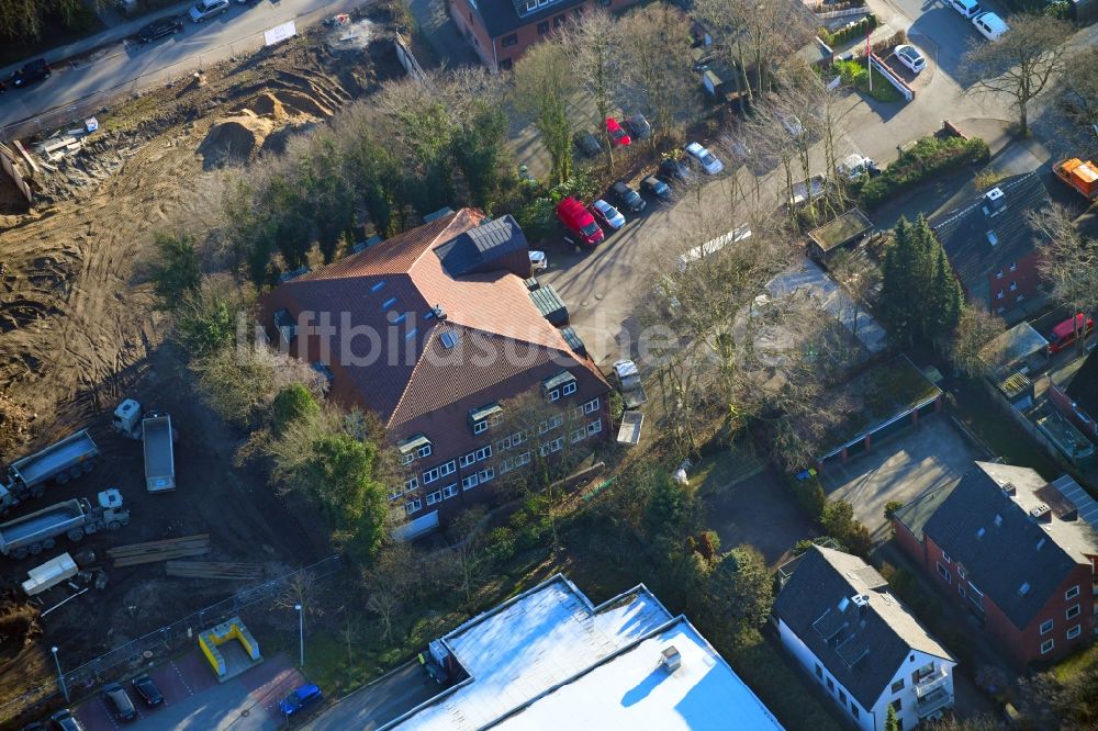 Hamburg aus der Vogelperspektive: Neubau des Unternehmens-Verwaltungsgebäude der Ppw Polyplan Werkzeuge GmbH im Ortsteil Schnelsen in Hamburg, Deutschland