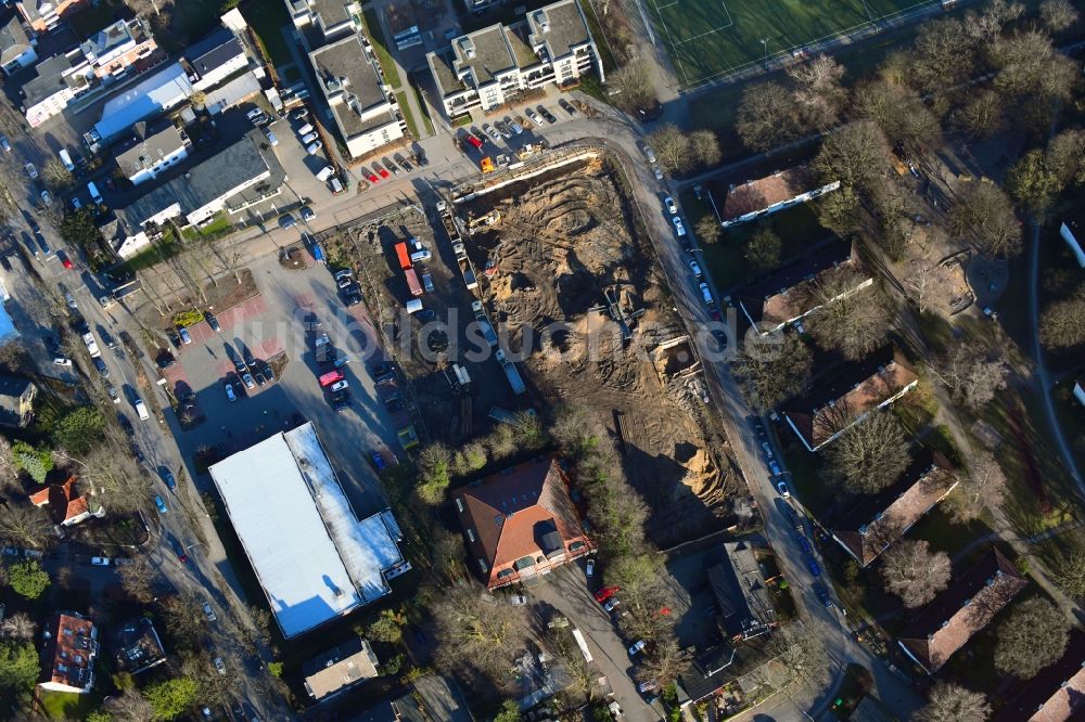 Hamburg aus der Vogelperspektive: Neubau des Unternehmens-Verwaltungsgebäude der Ppw Polyplan Werkzeuge GmbH im Ortsteil Schnelsen in Hamburg, Deutschland