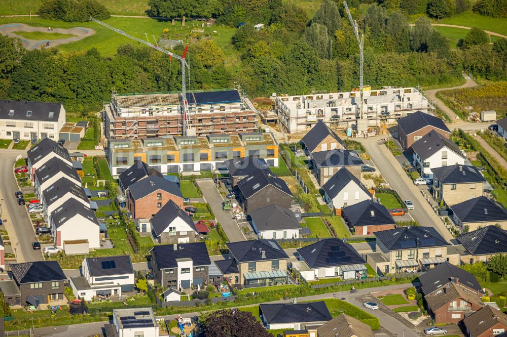 Luftbild Beckum - Neubau - Villa im Wohngebiet einer Einfamilienhaus- Siedlung in Beckum im Bundesland Nordrhein-Westfalen, Deutschland