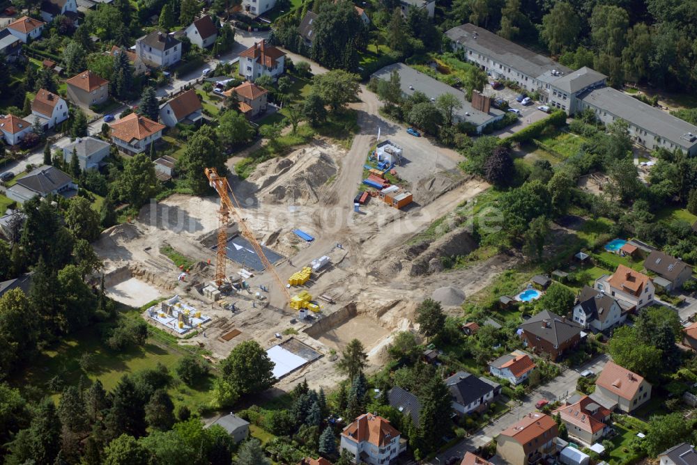 Luftbild Berlin - Neubau - Villa im Wohngebiet einer Einfamilienhaus- Siedlung in Berlin, Deutschland