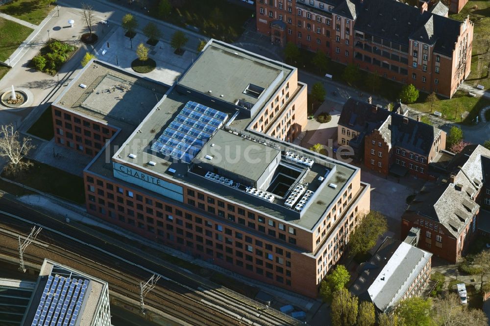 Berlin aus der Vogelperspektive: Neubau Vorklinik und Forschungsgebäude am Universitätsklinikum Campus Charite Mitte ( CCM ) im Ortsteil Mitte in Berlin