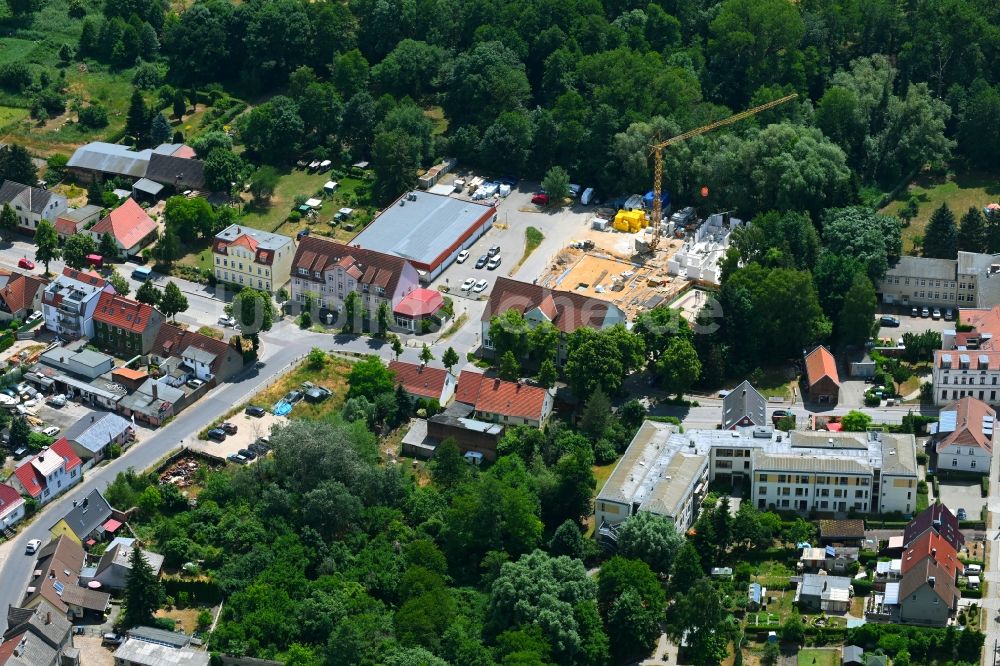 Werneuchen von oben - Neubau Wohn- und Geschäftshaus Breite Straße in Werneuchen im Bundesland Brandenburg, Deutschland