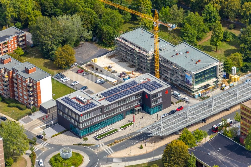 Luftbild Bergkamen - Neubau Wohn- und Geschäftshaus mit Bürotrakt an der Hubert-Biernat-Straße / Töddinghauser Straße in Bergkamen im Bundesland Nordrhein-Westfalen, Deutschland