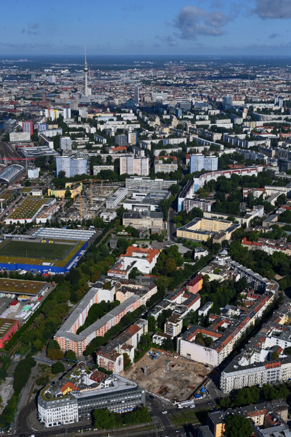 Berlin aus der Vogelperspektive: Neubau Wohn- und Geschäftshaus HAINWERK in Berlin, Deutschland