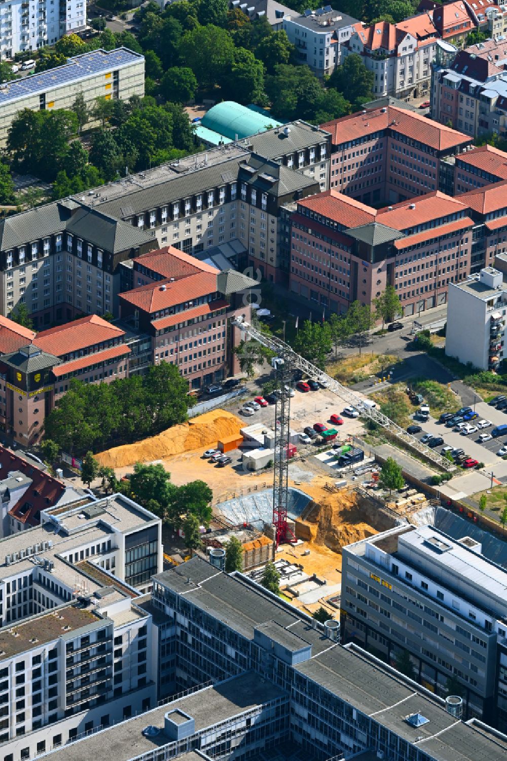 Leipzig von oben - Neubau Wohn- und Geschäftshaus im Ortsteil Zentrum in Leipzig im Bundesland Sachsen, Deutschland