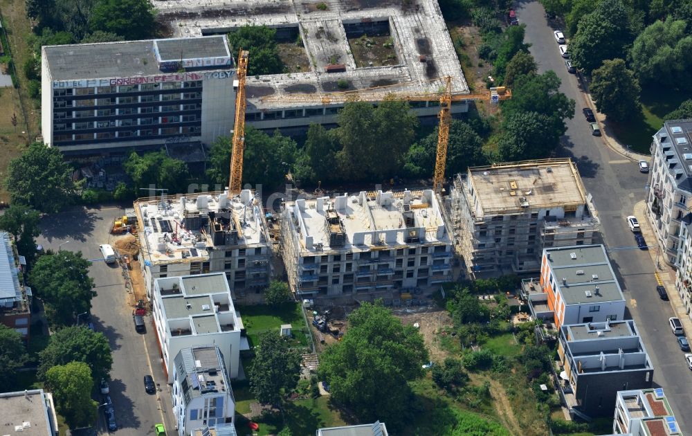 Luftaufnahme Leipzig - Neubau- Wohnanlage mit modernen Stadthäusern und Mehrfamilienhäusern an der Schwägerichenstraße in Leipzig im Bundesland Sachsen